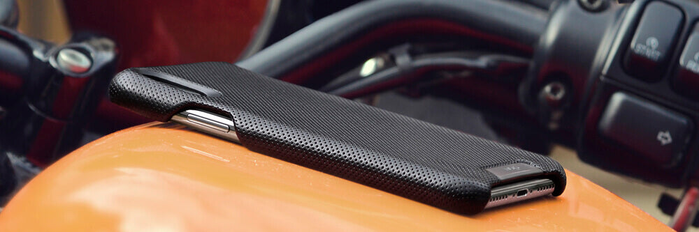 Grip - iPhone Xs Max Leather Case
