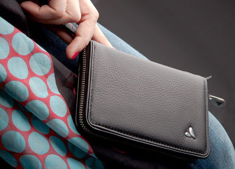 Lucy Clutch - Premium Leather Lady Clutch for iPhone 7, 8, SE 2022 & 4,7" smartphones