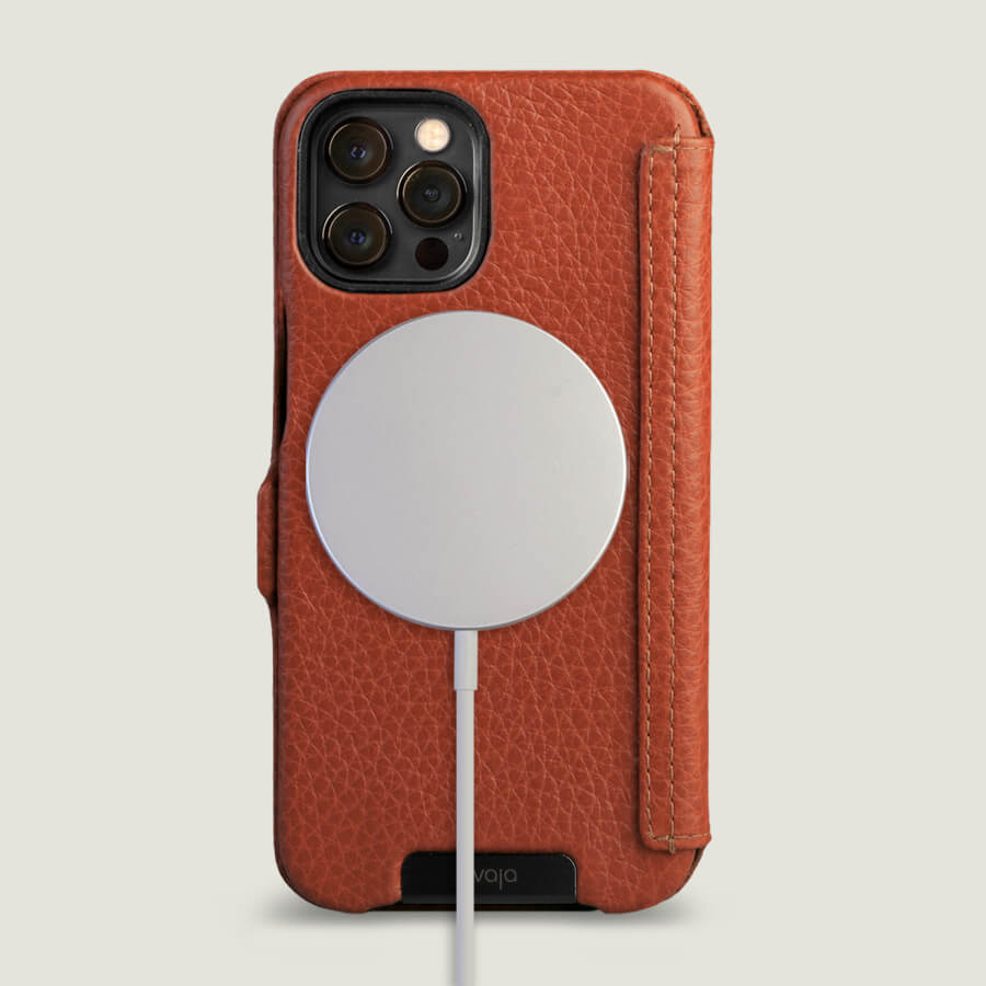 iPhone 12 & 12 pro Folio leather case with MagSafe - Vaja