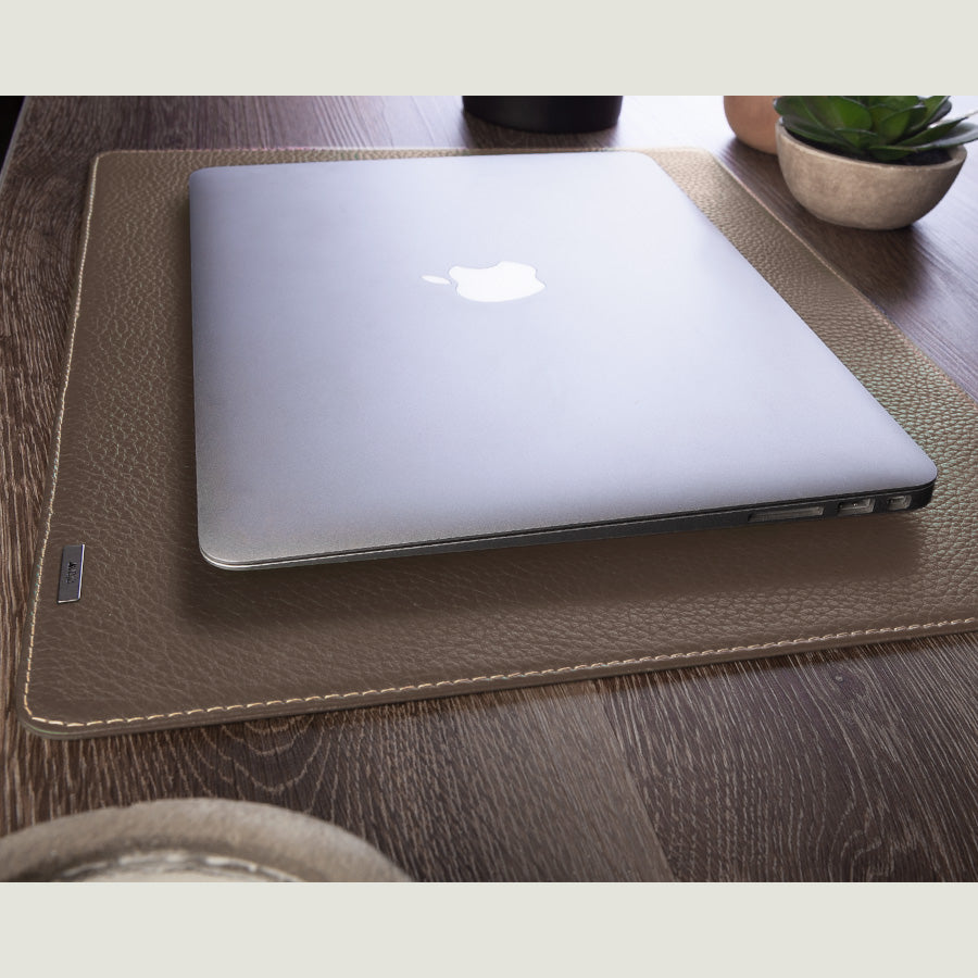 Deluxe Leather Pad Desk - Vaja