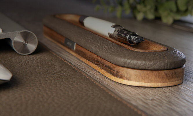 Leather pen holder - Vaja