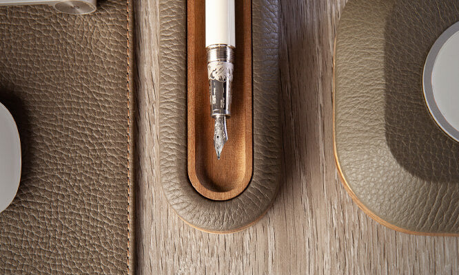 Leather pen holder - Vaja