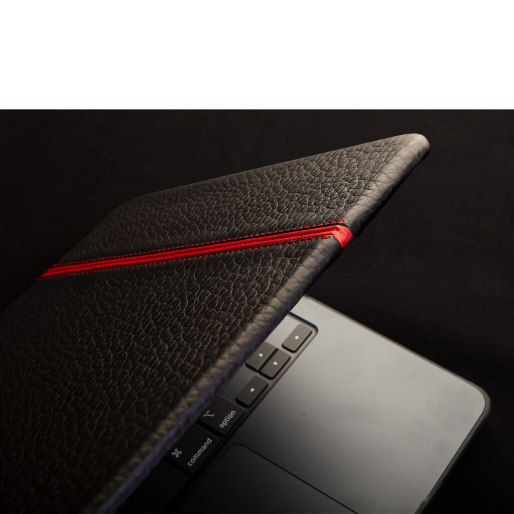 GTR MacBook Air Leather Suit (M2 - 2022) - Vaja