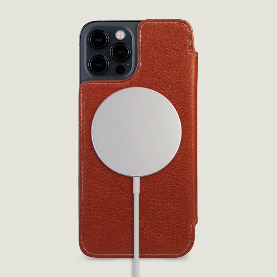 Nuova Pelle leather iPhone 12 & 12 Pro MagSafe case - Vaja
