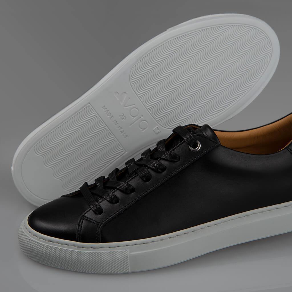 Urban Black Leather Sneakers - Vaja