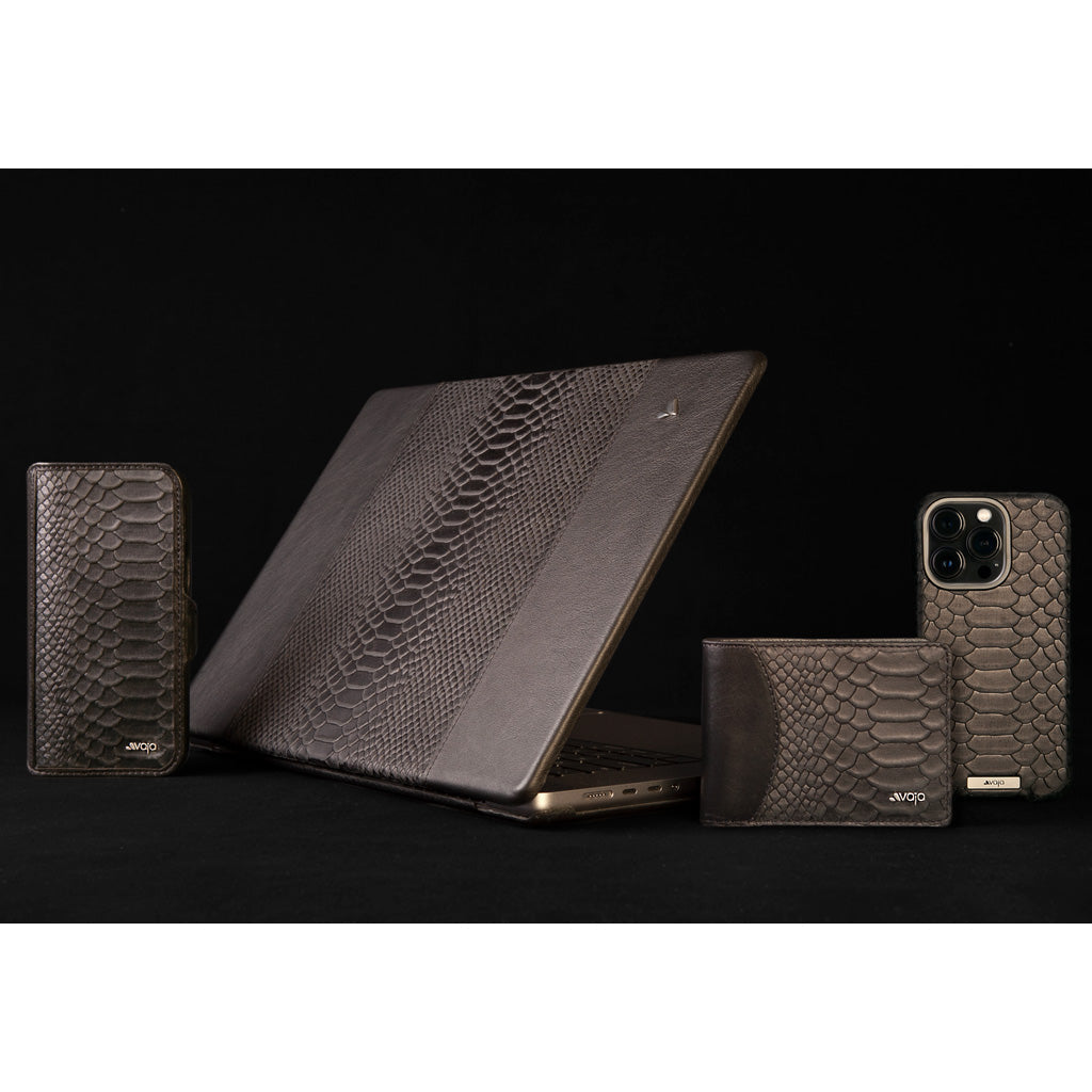Kobra Wallet iPhone 13 Pro MagSafe Leather Case - Vaja