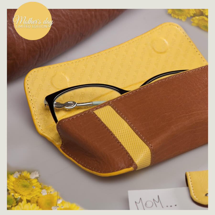 Sunglass Valet - Premium Leather Eyeglass Case - Vaja