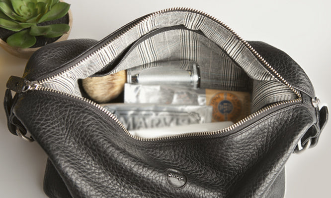Kulturbeutel aus Leder - Dopp Kit